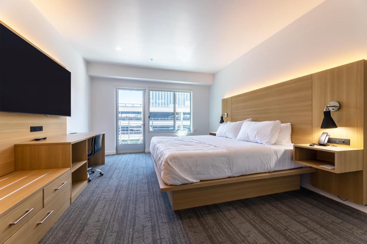 Hotel Mai Downtown ロングビーチ 部屋 写真